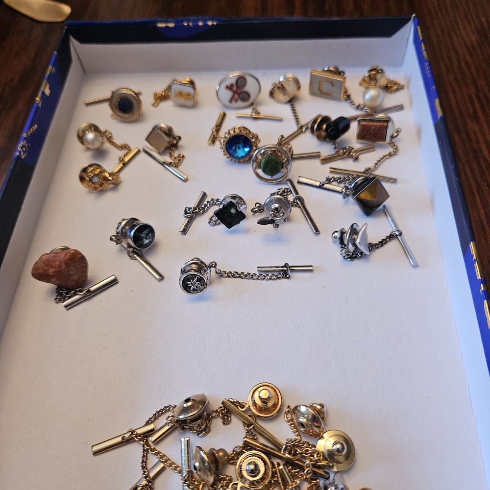 Vintage Mens TIE TACK PIN Lapel Tac Costume Jewelry 28 Pcs